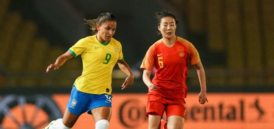 Sele&ccedil;&atilde;o feminina perdeu nos p&ecirc;naltis para a China no Torneio Internacional