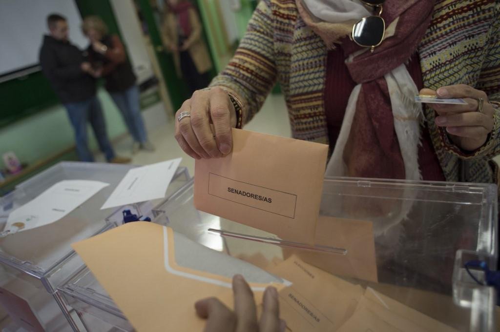Espanh&oacute;is v&atilde;o &agrave;s urnas neste domingo pela quarta vez em quatro anos