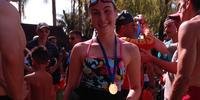 Nadadora Julieta Becker, de apenas 15 anos, foi a única mulher a aceitar e vencer o desafio