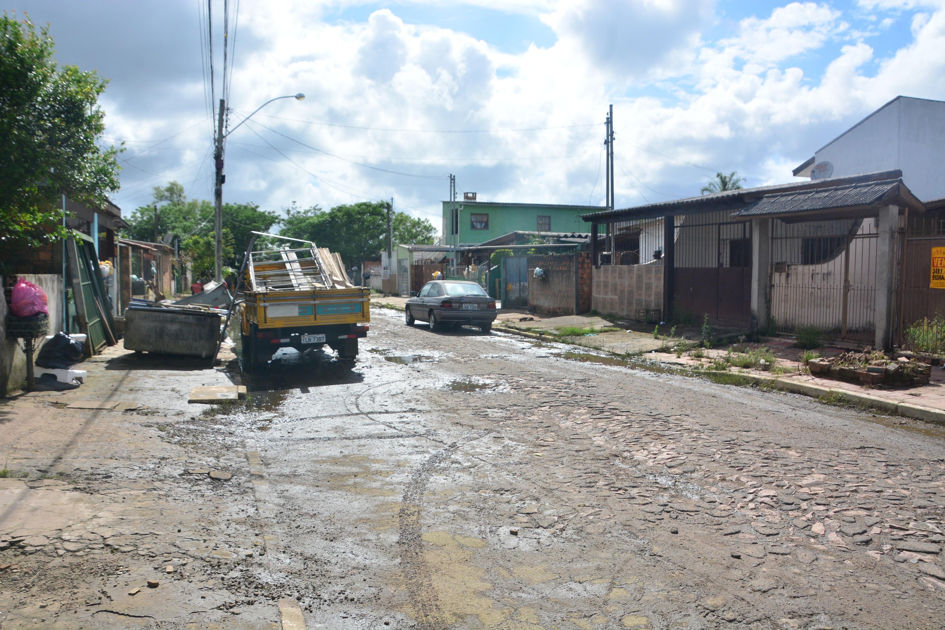 Bairro Cidade Verde foi um dos mais atingidos pelos alagamentos