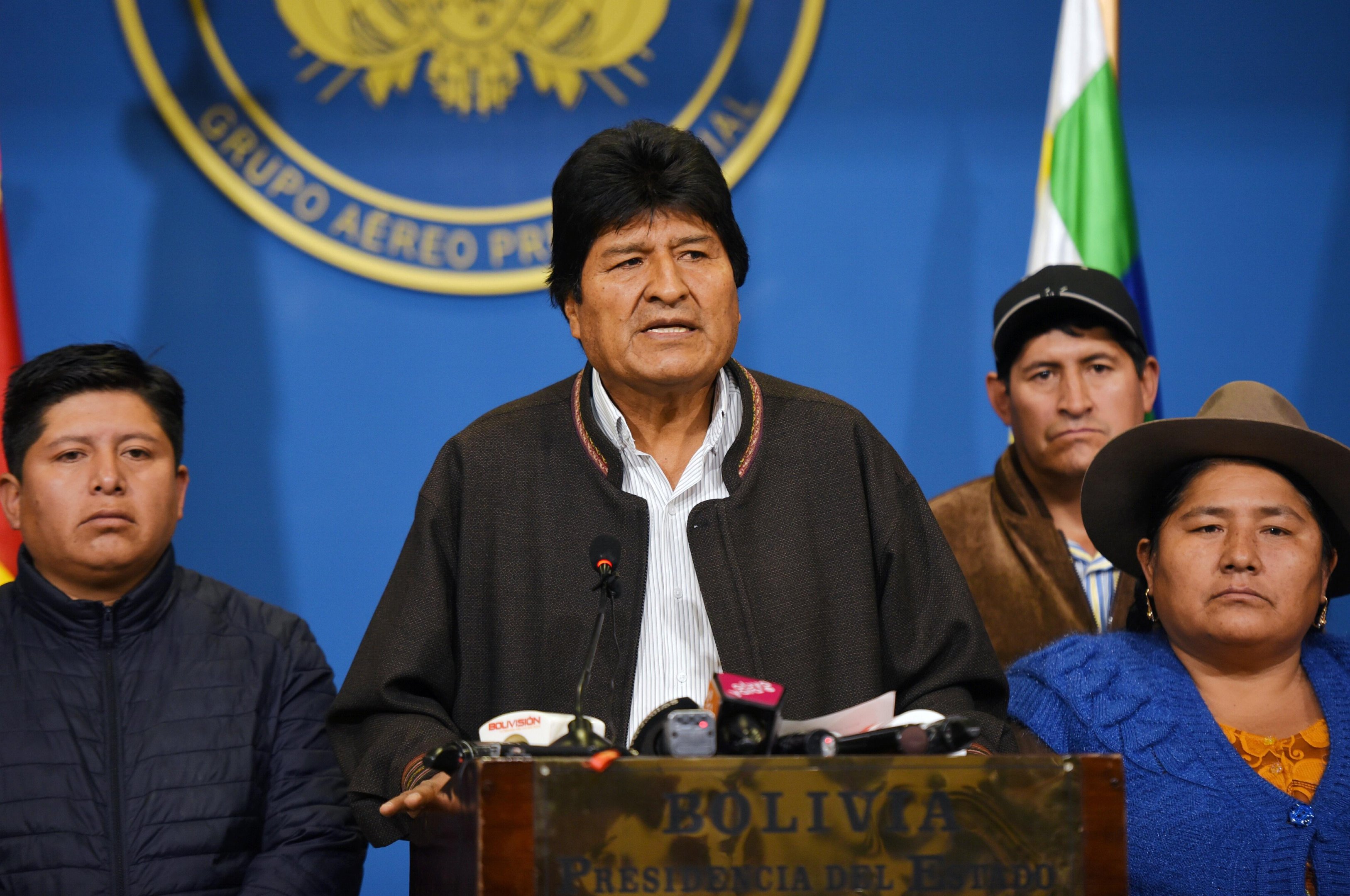 Presidente boliviano Evo Morales oferecendo confer&ecirc;ncia de imprensa em El Alto horas antes de renunciar a presid&ecirc;ncia.