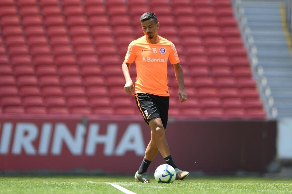 Lindoso revelou que Sobis dever&aacute; ser o titular contra o Corinthians, caso Guerrero n&atilde;o tenha condi&ccedil;&otilde;es f&iacute;sicas