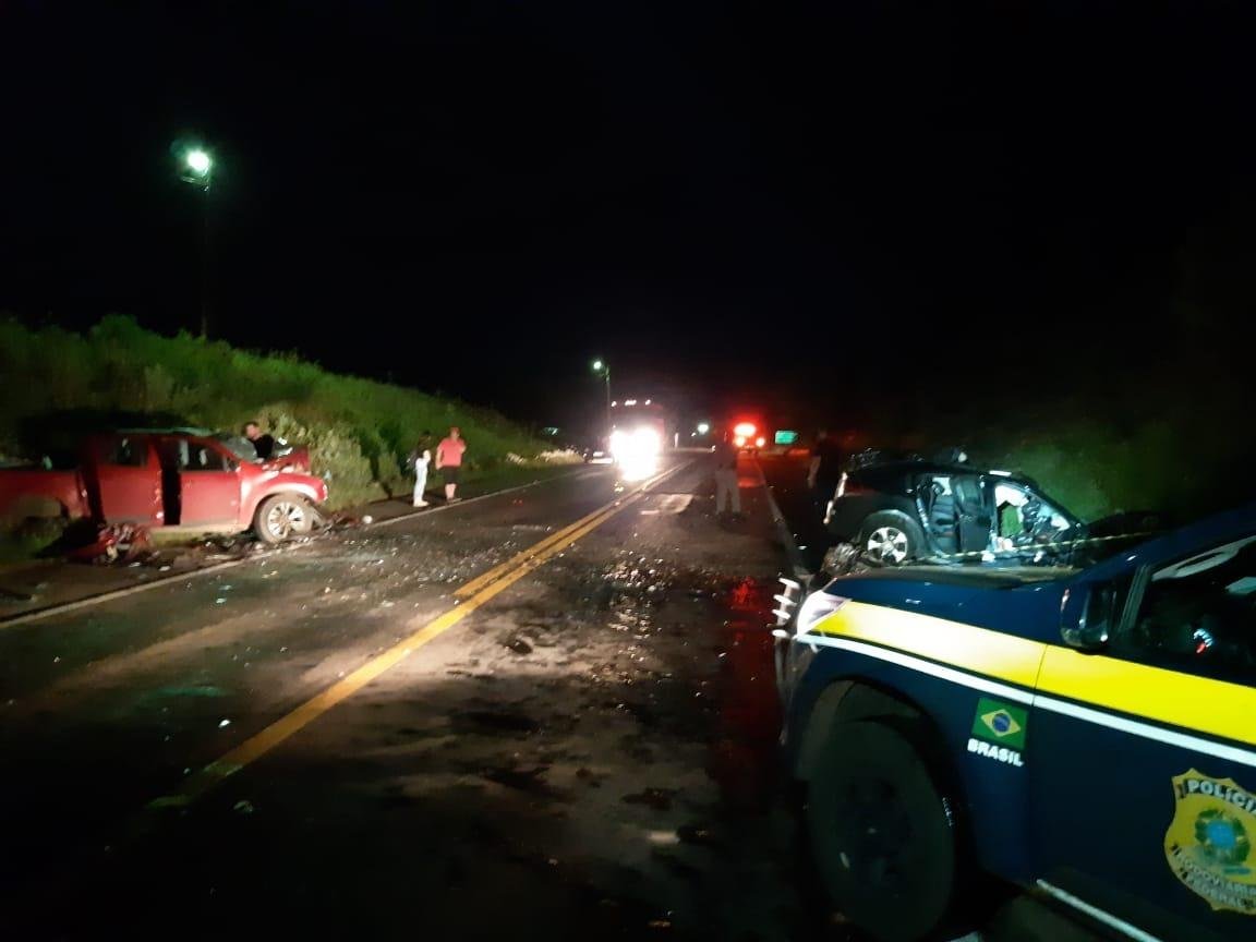 Acidente ocorreu na madrugada deste domingo na BR 472