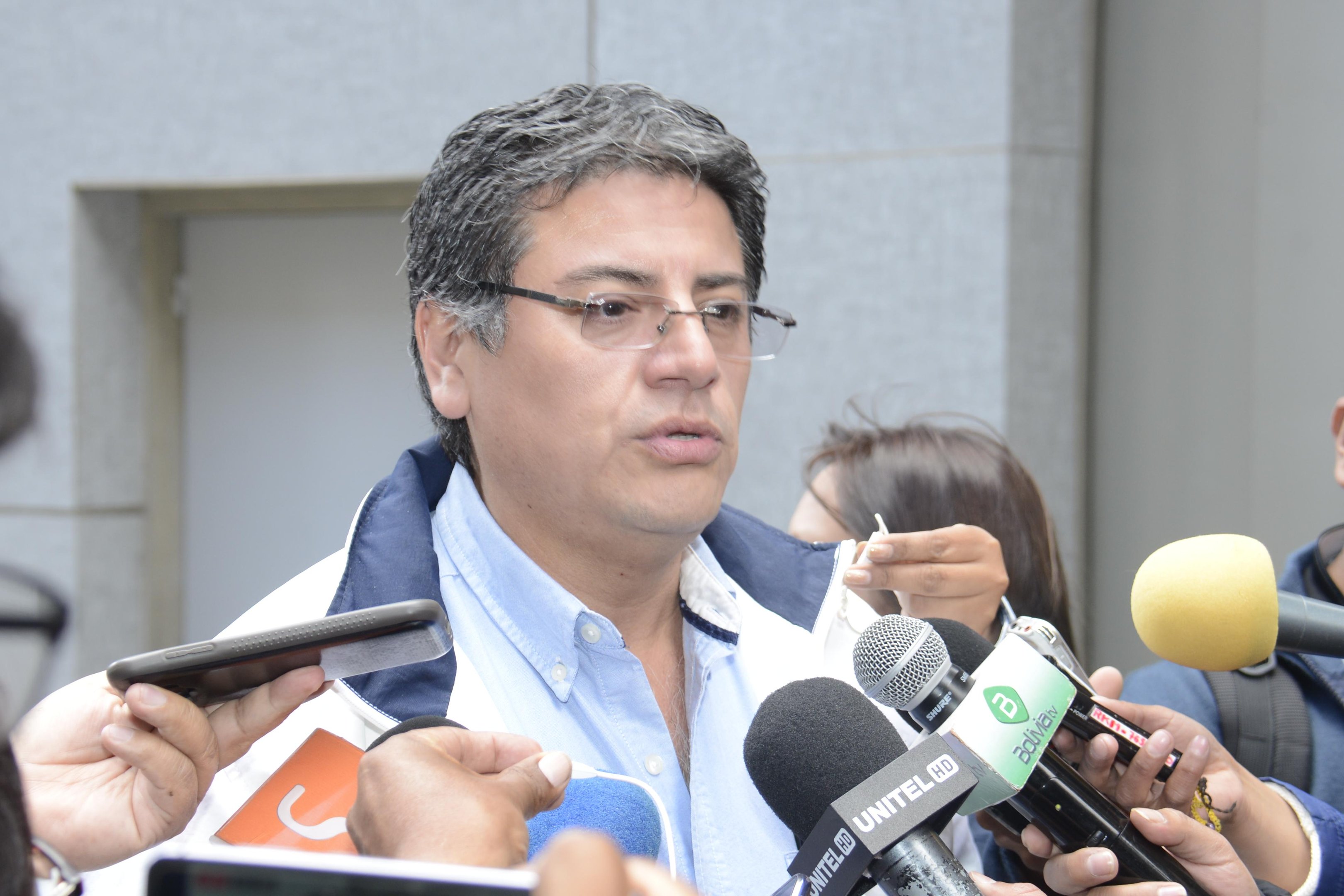 Ministro da Presid&ecirc;ncia da Bol&iacute;via, Jerjes Justiniano, afirmo que ideia &eacute; n&atilde;o ficar no governo mais do que o tempo previsto na Constitui&ccedil;&atilde;o