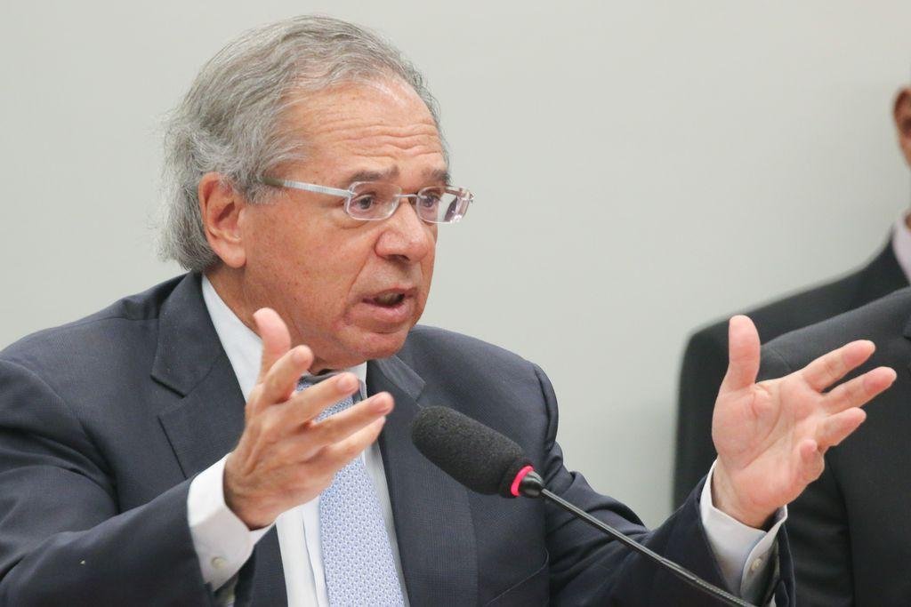 Segundo ministro, queda da expectativa de crescimento da economia n&atilde;o foi culpa do governo