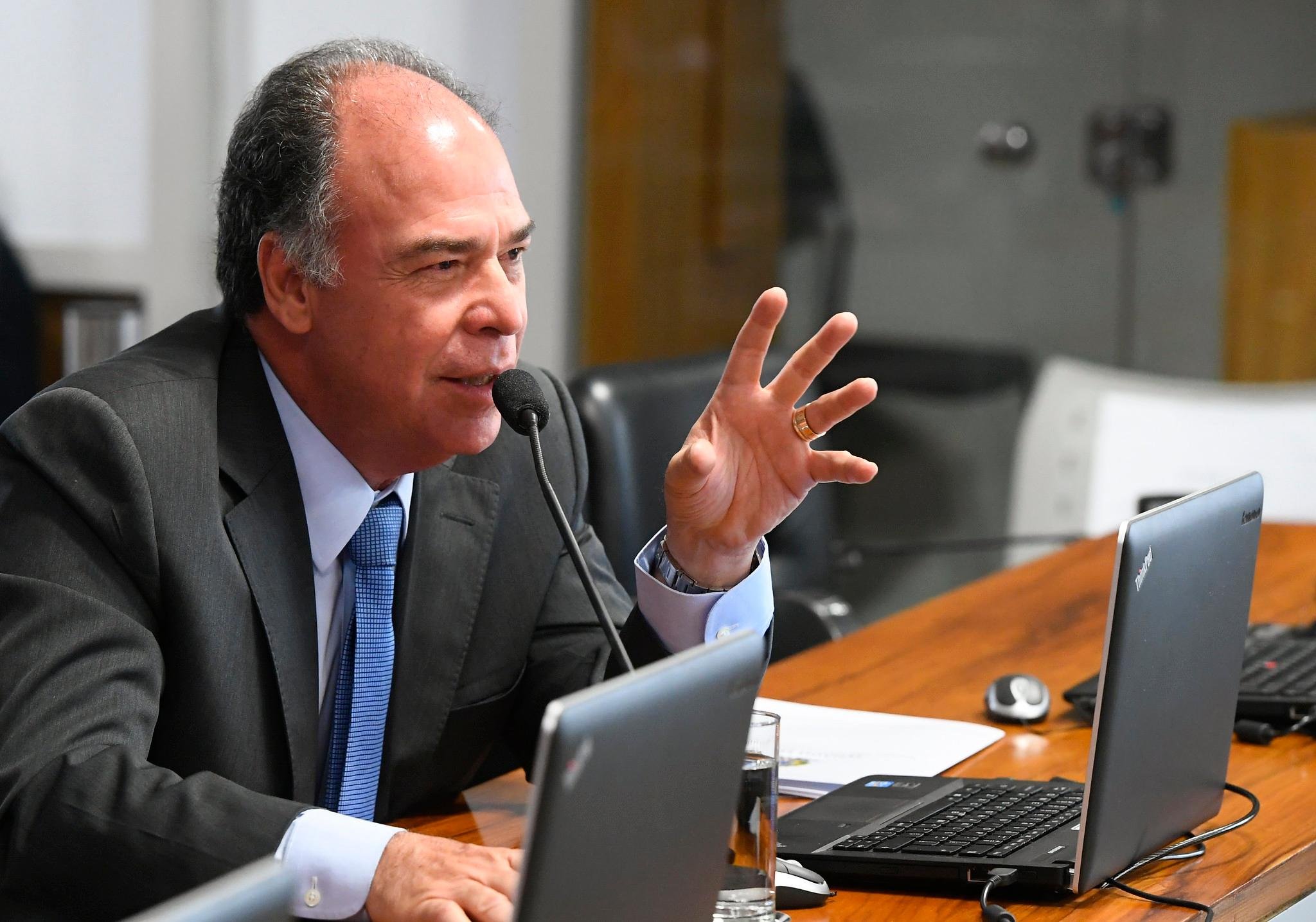Segundo Senador, ainda h&aacute; muito assuntos para serem deliberados no Congresso