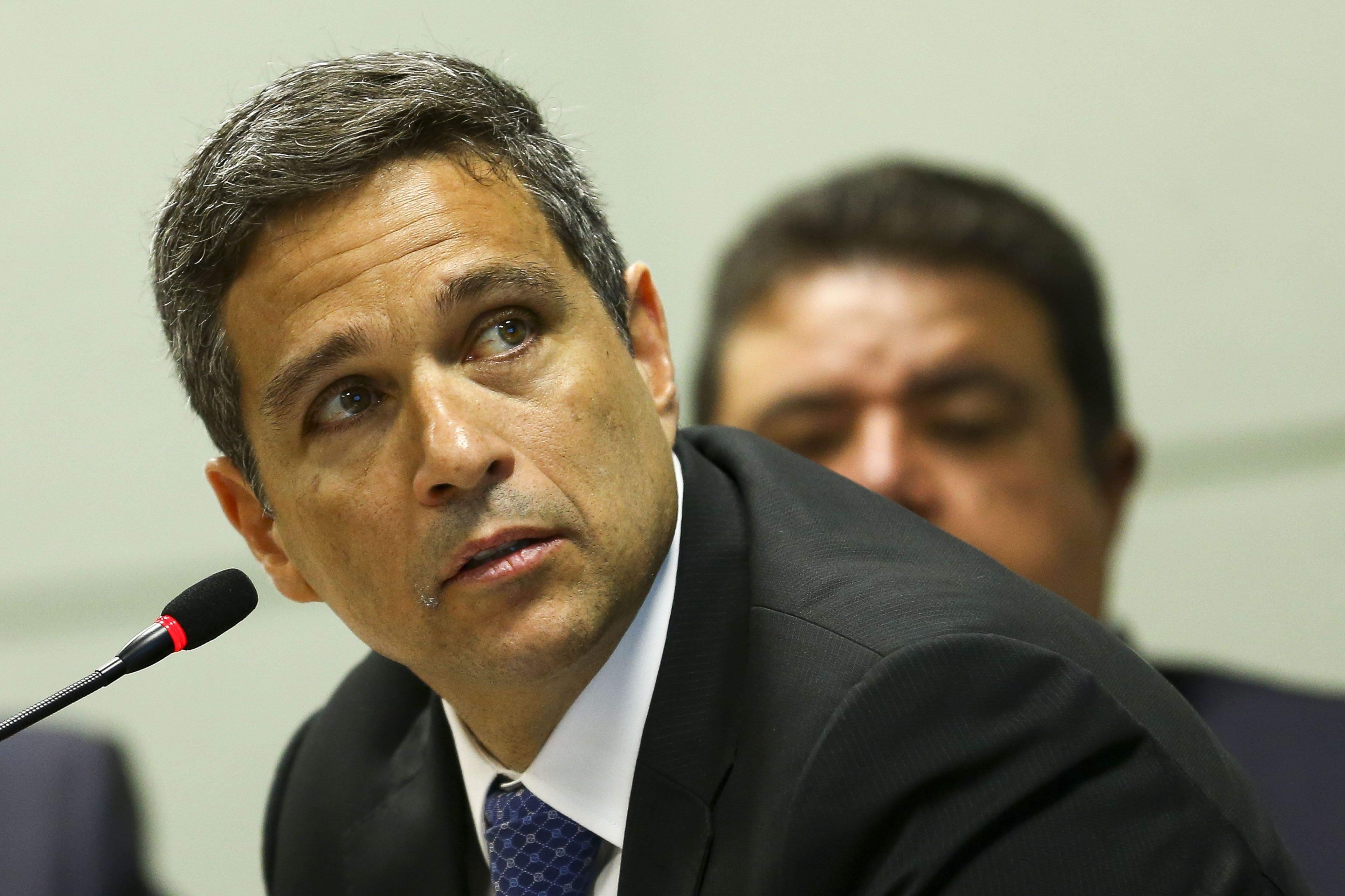 Governo limitou a 8% ao m&ecirc;s os juros do servi&ccedil;o a partir de 2020