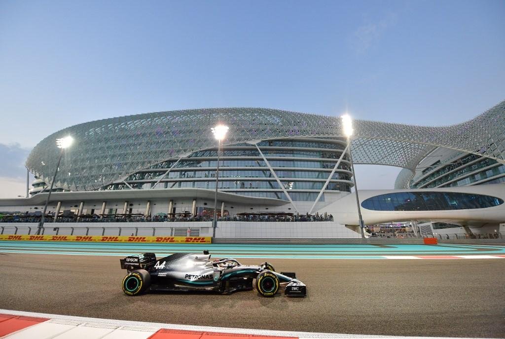 Hamilton encerrou um jejum de pole position