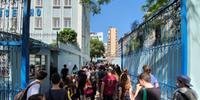 Estudantes designados para fazer prova no Bom Conselho, em Porto Alegre