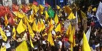 Segundo organização do evento, em torno de 30 mil pessoas participaram do protesto em Pelotas