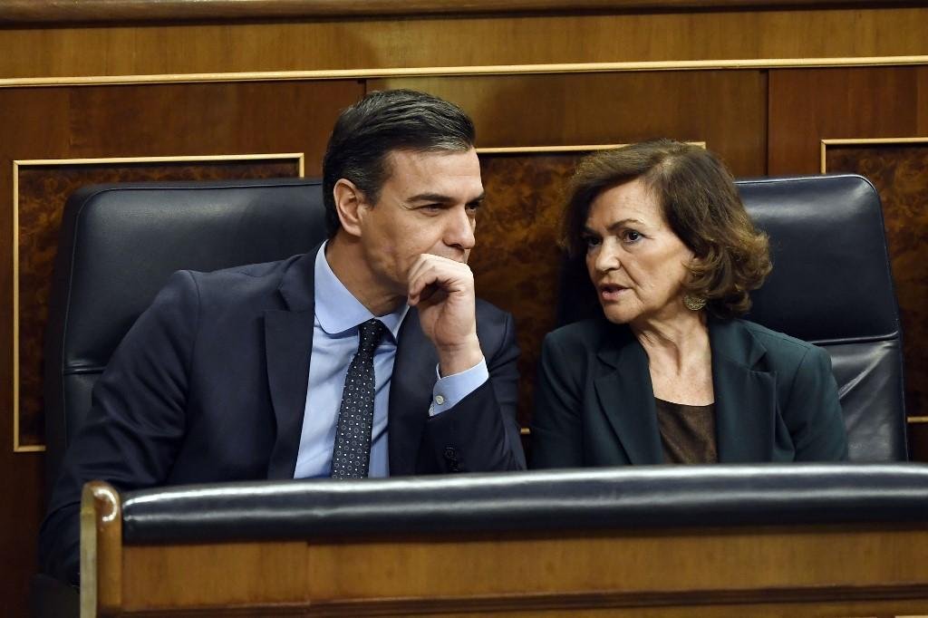 Pedro Sanchez negocia para formar maioria no Congresso da Espanha
