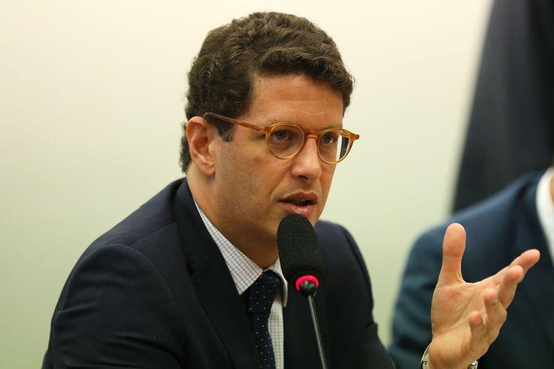 Ricardo Salles recebeu pr&ecirc;mio ir&ocirc;nico em sua estreia na COP25