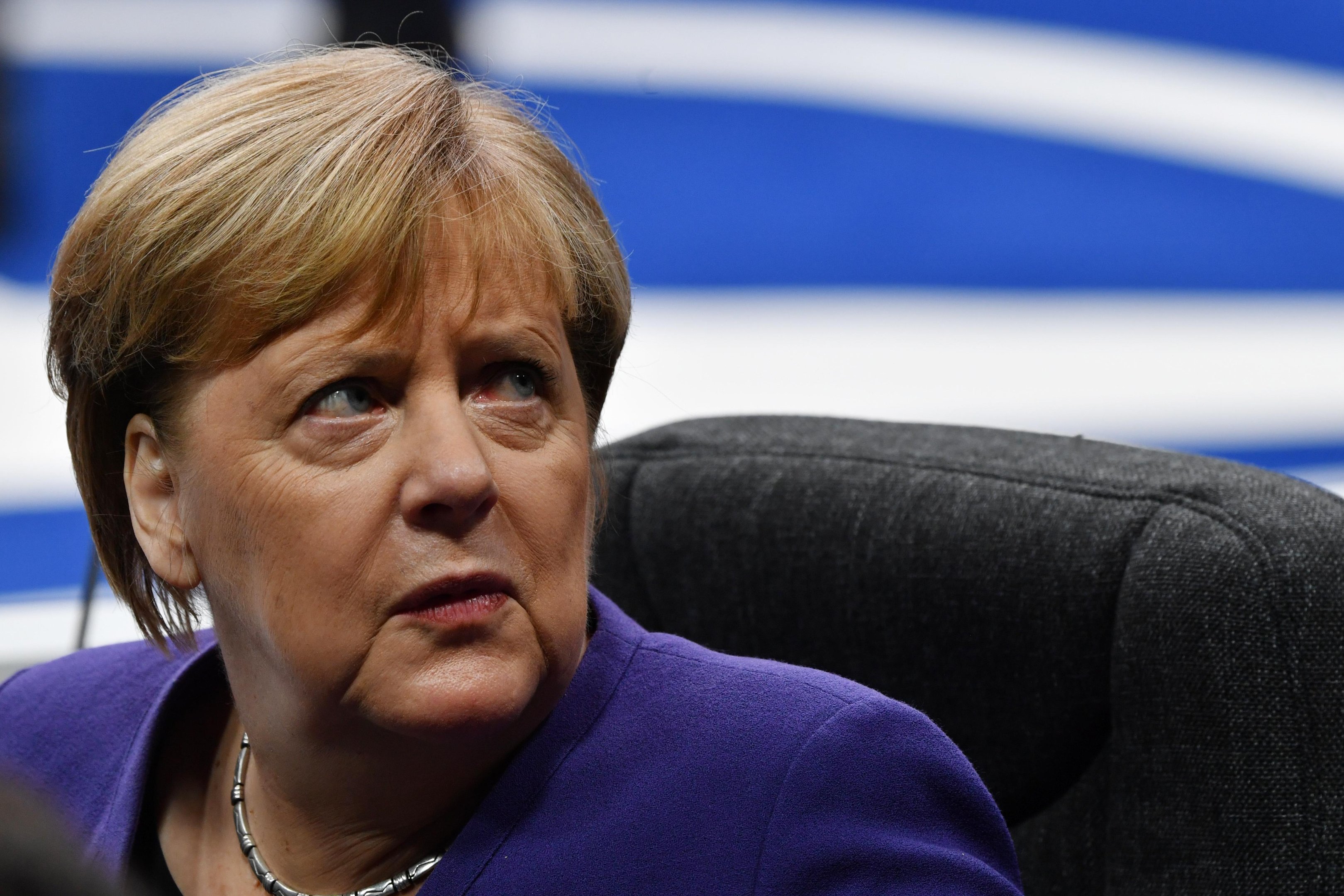 Chanceler Angela Merkel apoiou a medida e disse que vai se reunir com Putin na pr&oacute;xima semana