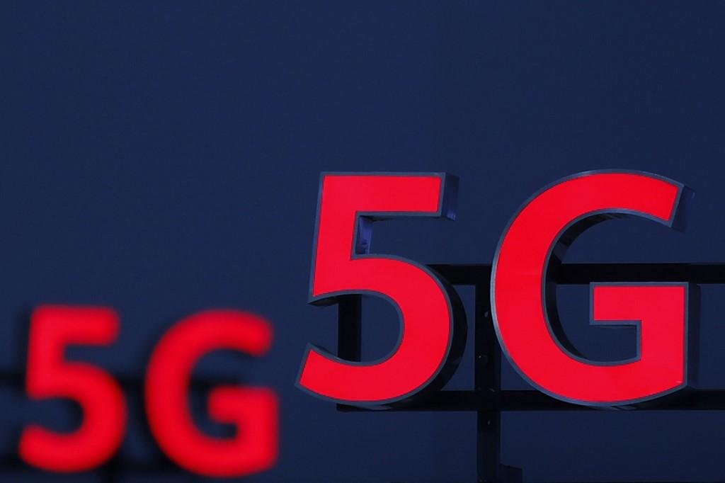 Principal pol&ecirc;mica da primeira vers&atilde;o do edital era a reserva de um bloco de 50 MHz, dividido em 14 regi&otilde;es, exclusivamente para pequenas operadoras e novos entrantes