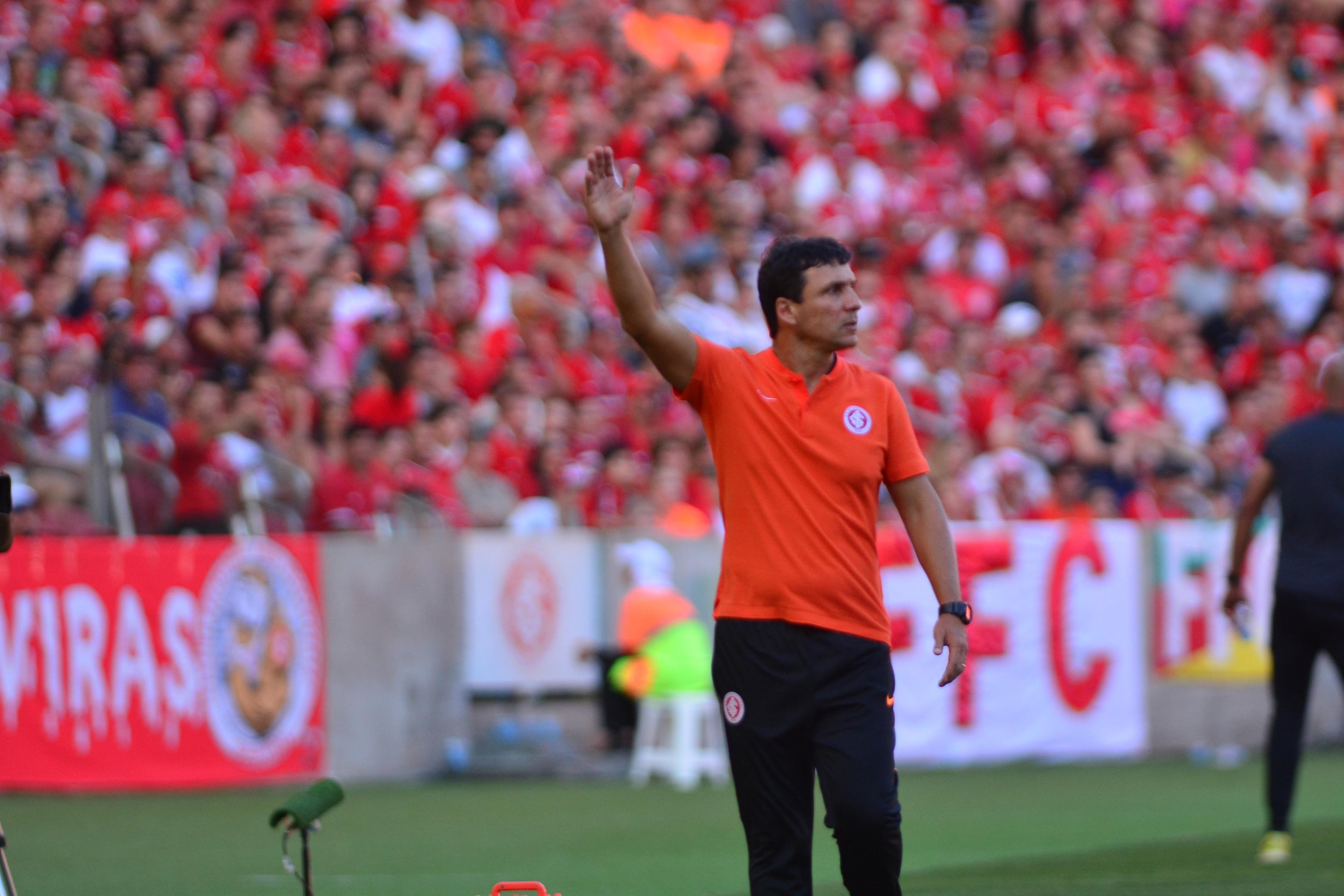 Z&eacute; Ricardo se despediu do Inter com vit&oacute;ria
