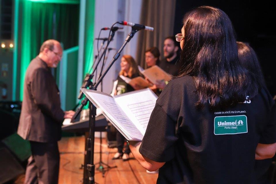 Coral Univozes ir&aacute; levar m&uacute;sicas natalinas para locais p&uacute;blicos e institui&ccedil;&otilde;es sociais