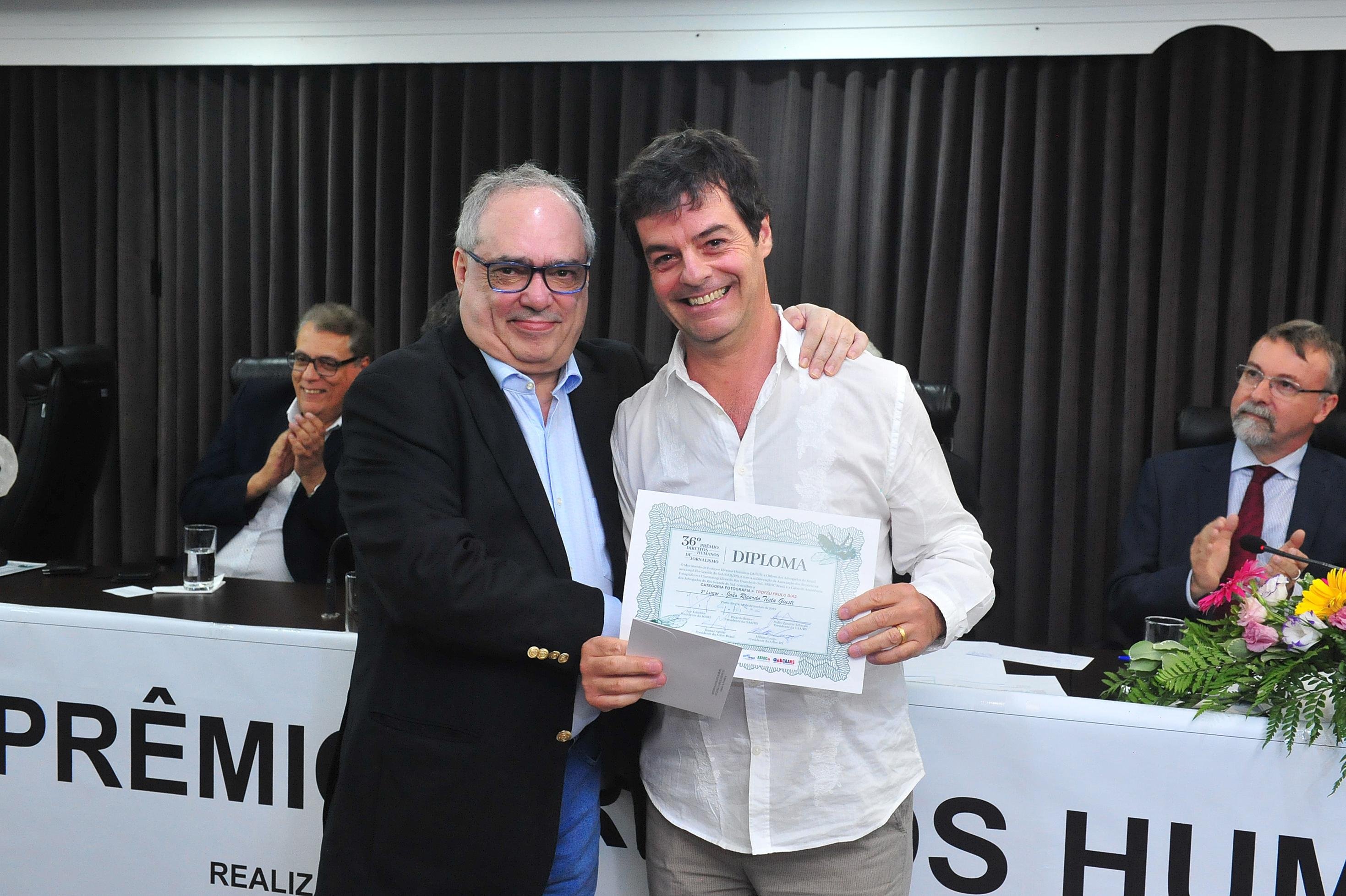 Pr&ecirc;mio foi entregue, na OAB/RS, na Capital, em 10 de dezembro, Dia dos Direitos Humanos