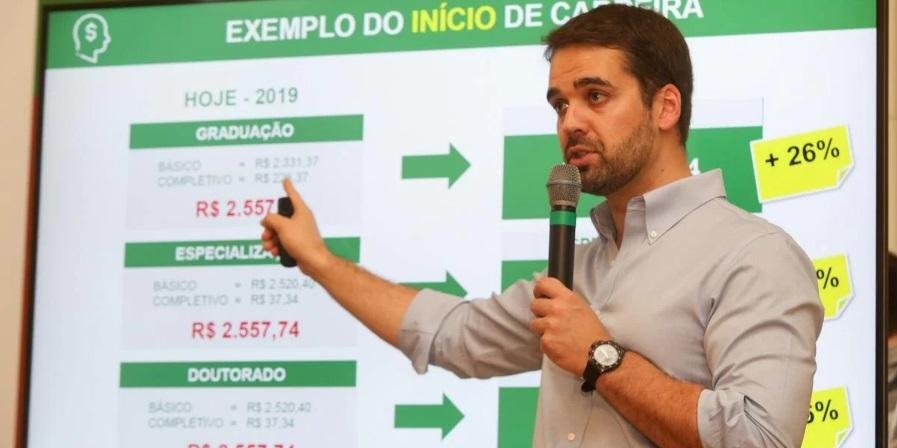 Eduardo Leite falou sobre proposta para o Magist&eacute;rio
