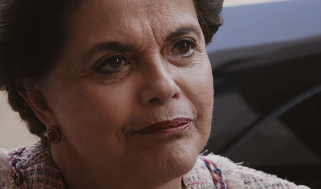 Document&aacute;rio &eacute; dirigido pela brasileira Petra Costa