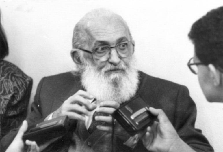 Paulo Freire recebeu o t&iacute;tulo Doutor Honoris Causa de 34 universidades estrangeiras, elas se enganaram?