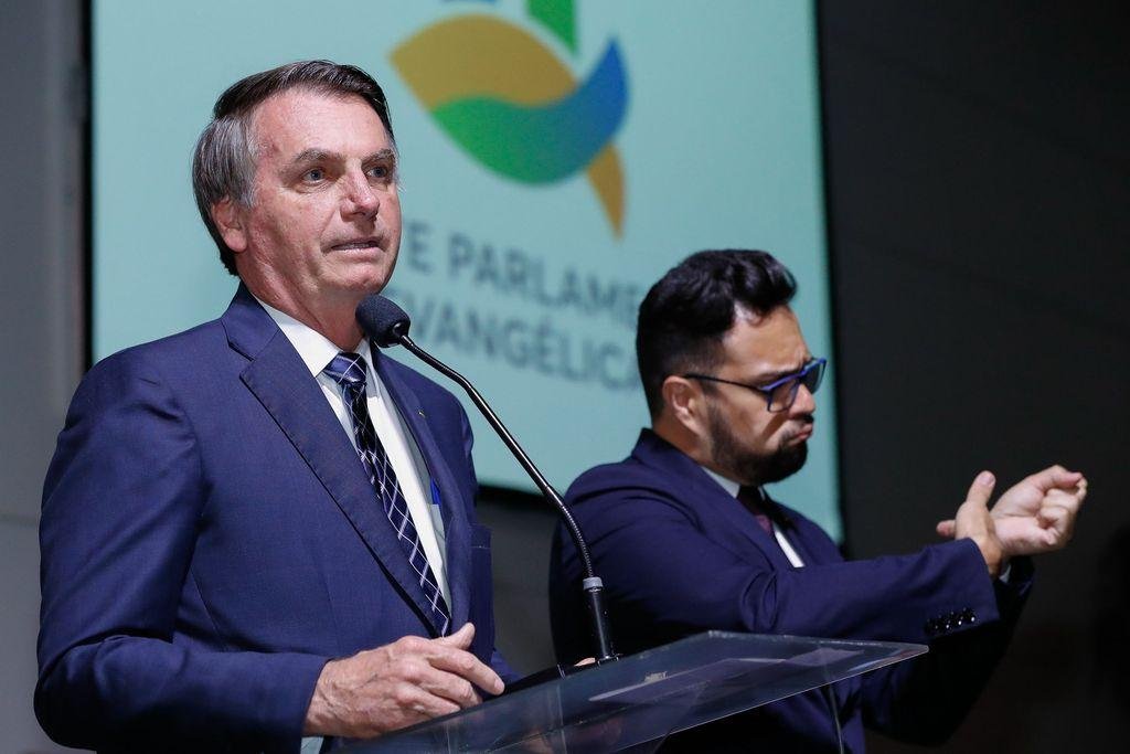 Bolsonaro pretende entregar proposta que legalizar&aacute; explora&ccedil;&atilde;o de terras ind&iacute;genas por ruralistas