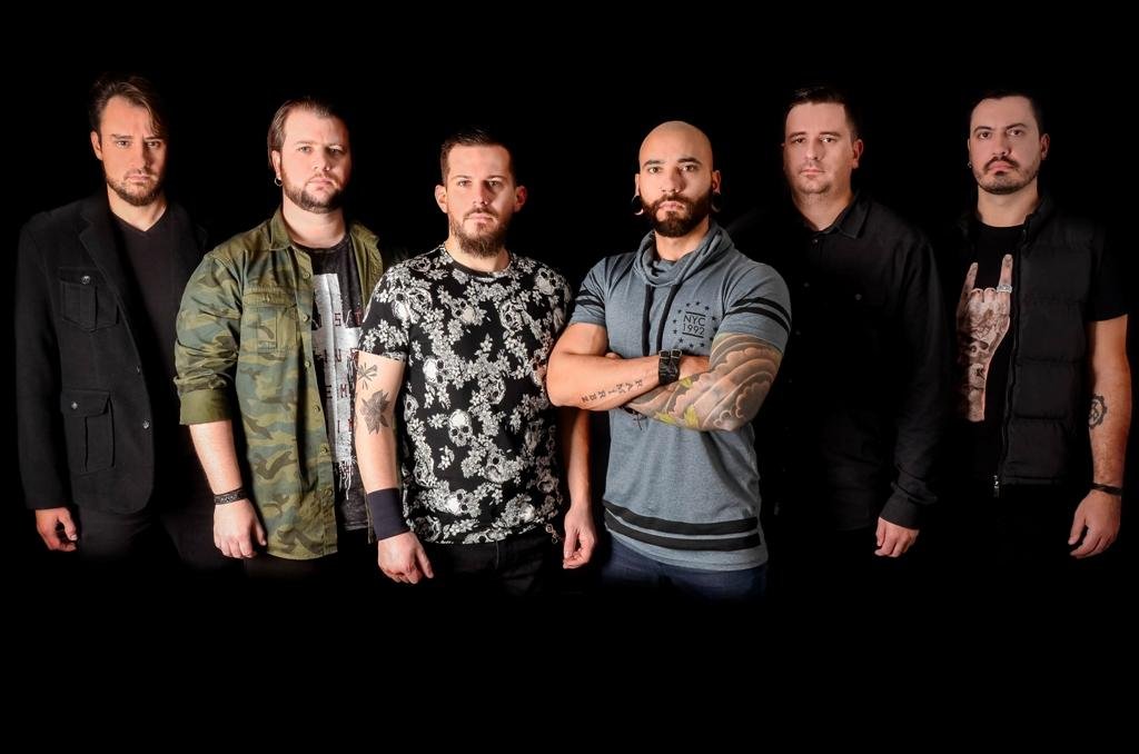 Banda j&aacute; tem material novo e promete um 2020 agitado