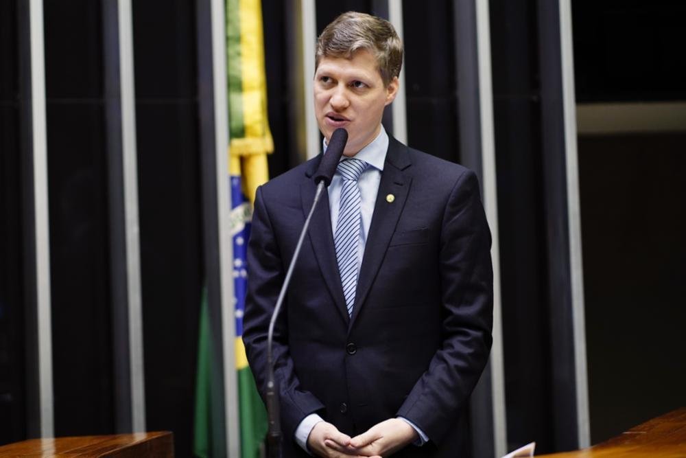 O ga&uacute;cho Marcel van Hattem chegou a ser considerado interlocutor informal do governo Bolsonaro, mas n&atilde;o apoiou emenda a reforma da previd&ecirc;ncia que suavizou regras de aposentadoria para policiais federais