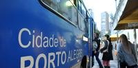 Ônibus de Porto Alegre passará a ter horários de verão a partir de segunda-feira