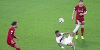 Gabriel Barbosa deseja retornar ao futebol europeu, mas Flamengo negocia a sua permanência