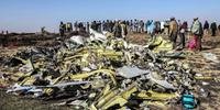 Destroços de avião da Ethiopia Airlines perto de Bishoftu, na Etiópia; aeronave carregava 157 pessoas, e não houve sobreviventes