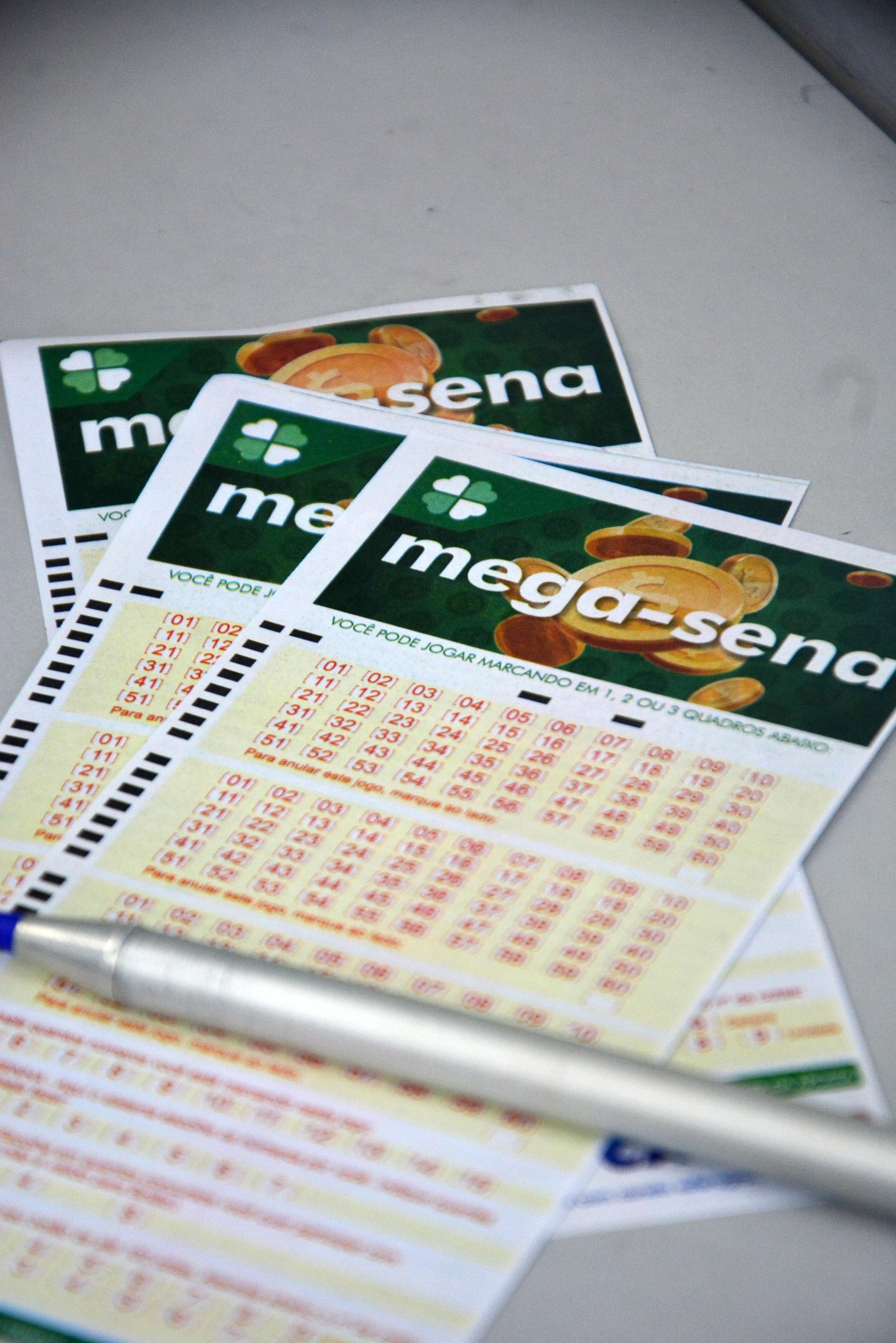 Apostadores t&ecirc;m at&eacute; 17h desta ter&ccedil;a-feira para concorrer ao pr&ecirc;mio estimado em R$300 milh&otilde;es