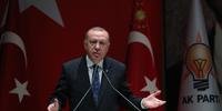 Erdogan estuda aceitar convite líbio de ajuda militar