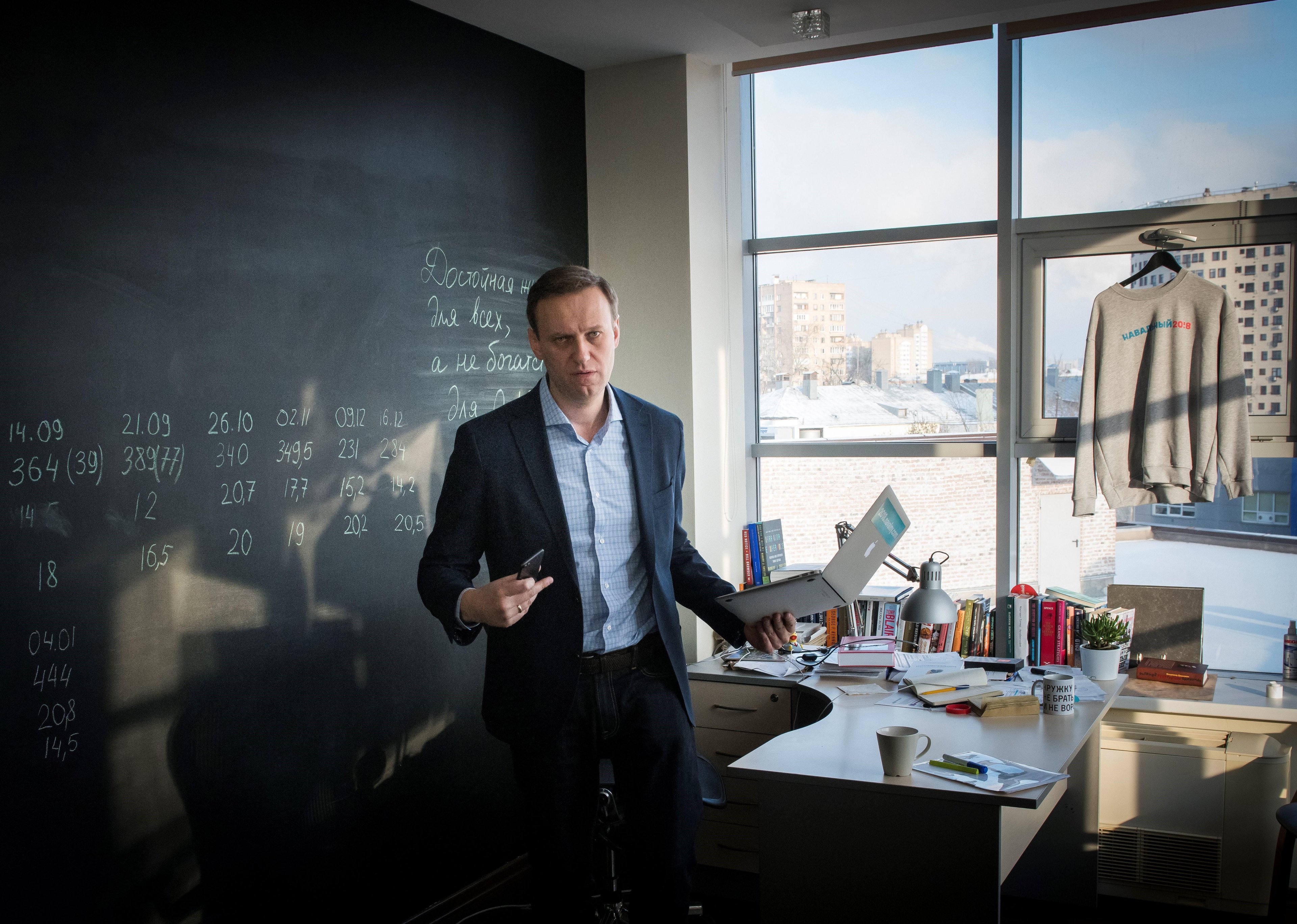 Navalny ironizou opera&ccedil;&atilde;o e desejou feliz ano novo em v&iacute;deo
