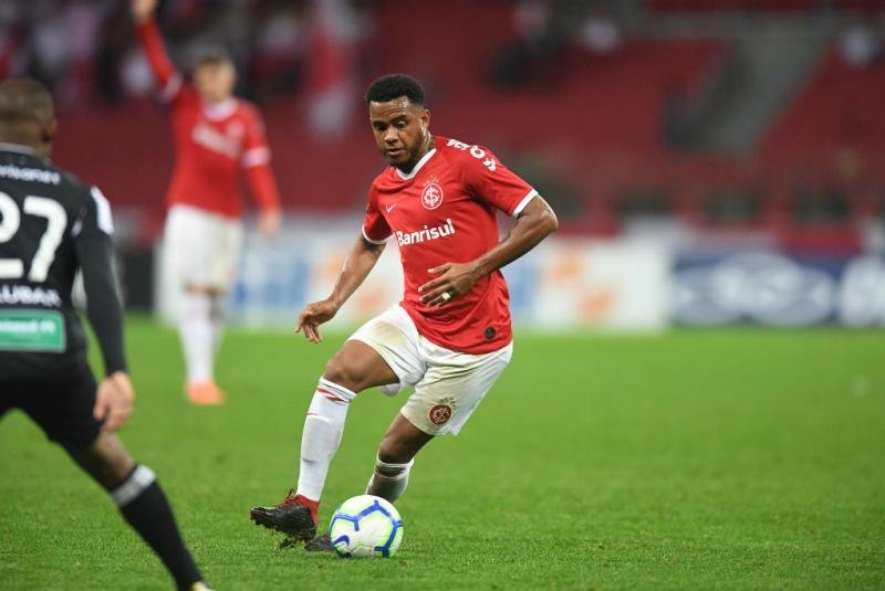 Rithely n&atilde;o permanecer&aacute; no Beira-Rio em 2020
