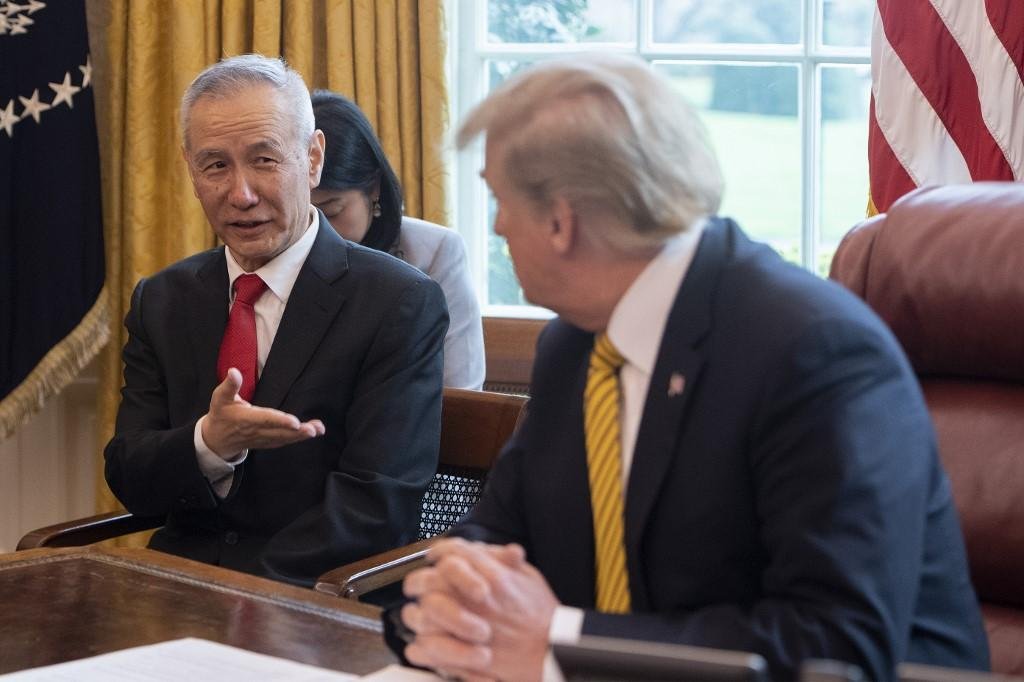 Liu He dever&aacute; ir a Washington para assinar acordo parcial com os Estados Unidos