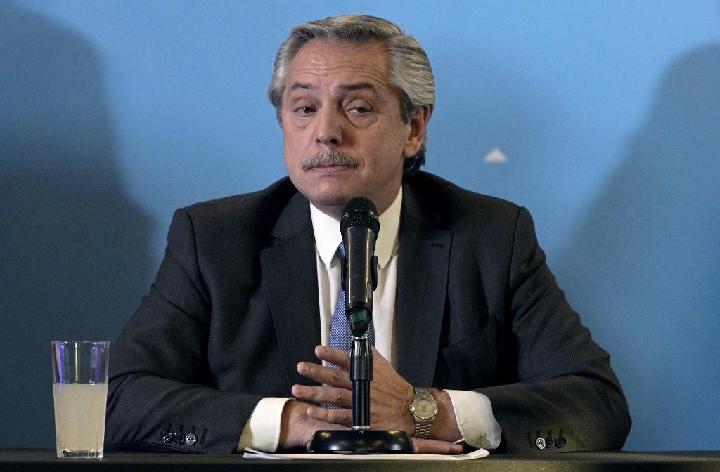 Fern&aacute;ndez manifestou inten&ccedil;&atilde;o de cumprir obriga&ccedil;&otilde;es com a d&iacute;vida depois que economia voltar a gerar recursos
