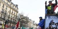 Governo francês busca solução para negociar reforma da Previdência no país