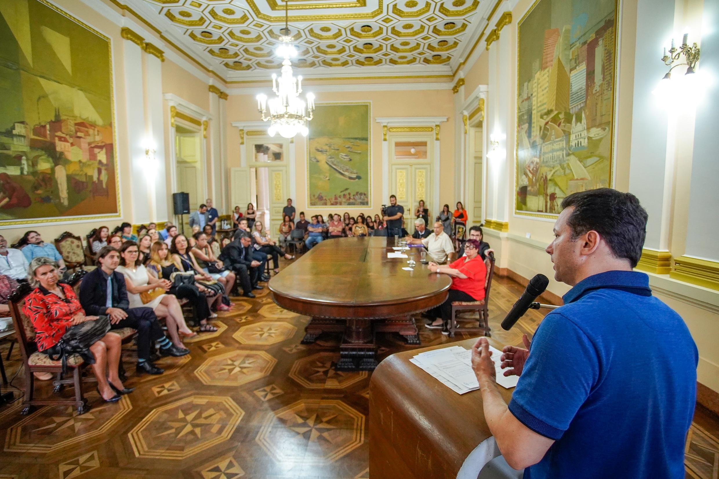 Prefeitura sancionou a lei que modifica a elei&ccedil;&atilde;o de diretores e gest&atilde;o das escolas municipais