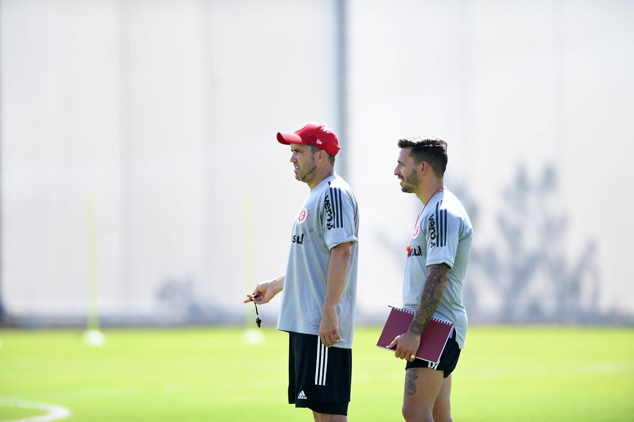 Coudet tem pouco tempo para preparar a equipe e ter&aacute; chance para apenas um teste antes de estrear na Libertadores