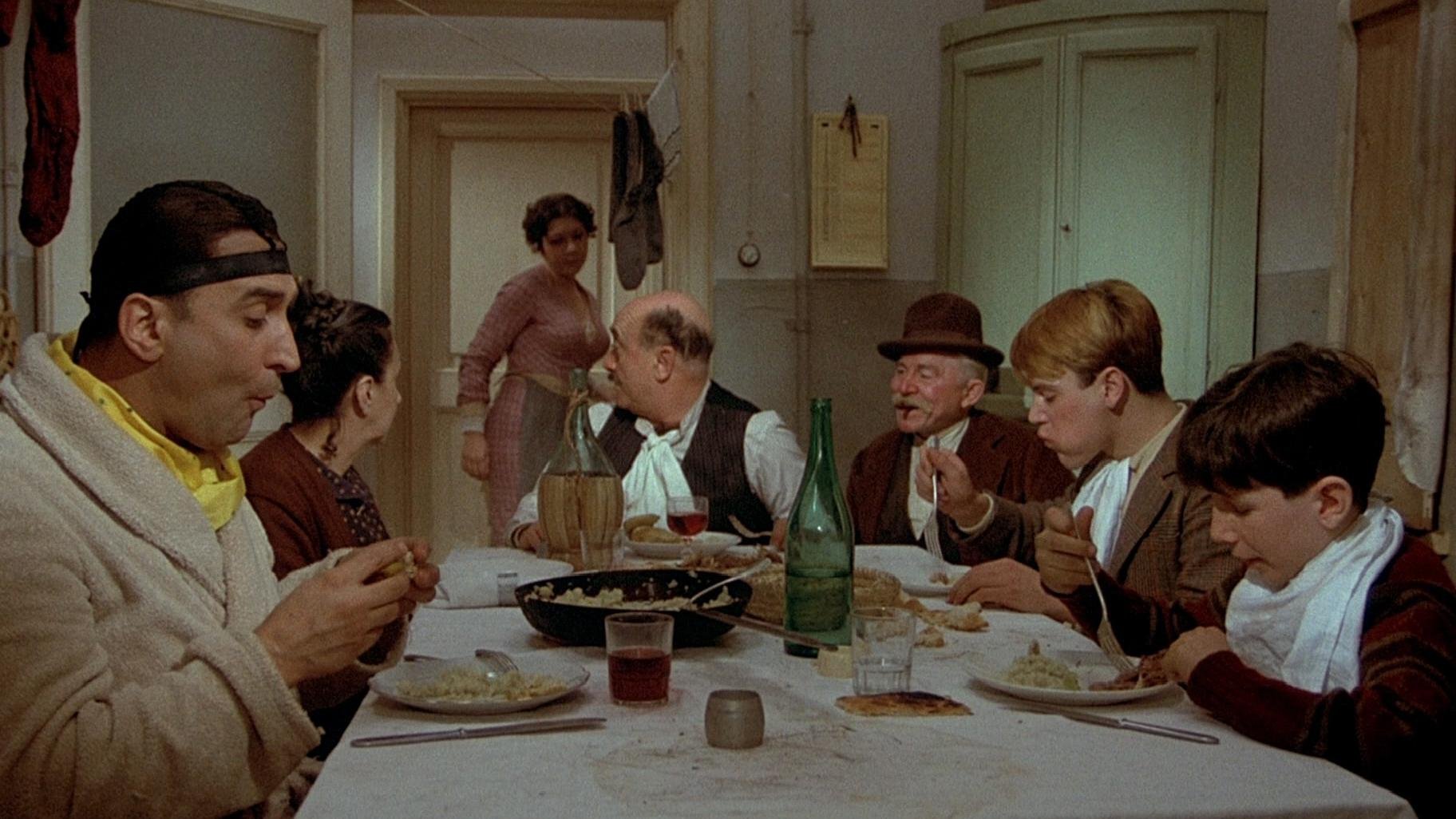 Cinemateca Paulo Amorim exibe neste domingo a com&eacute;dia &ldquo;Amarcord&rdquo;