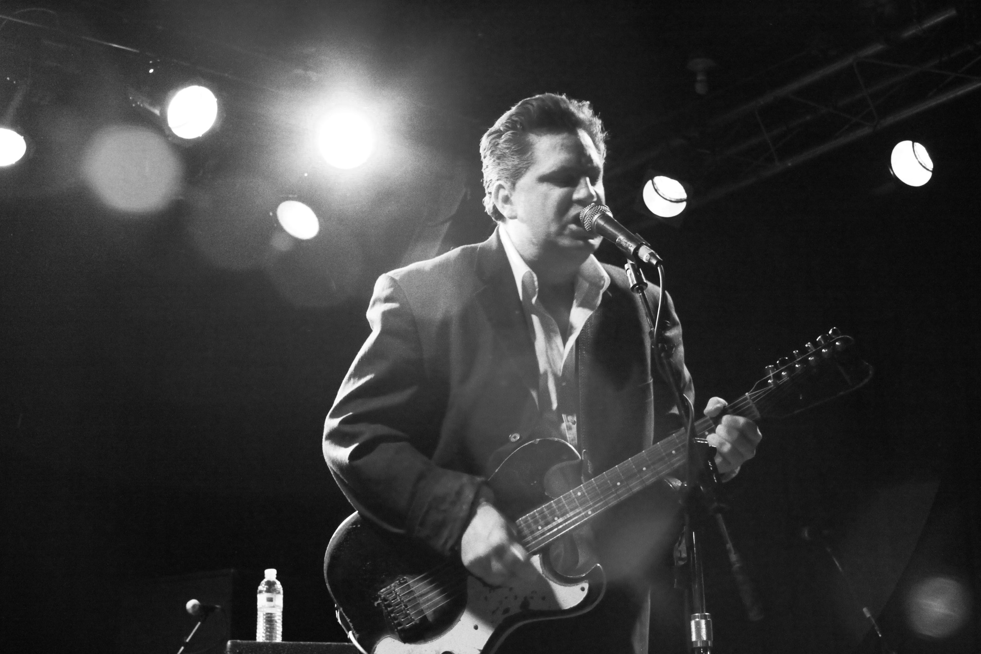 Em sua primeira vinda ao Brasil, o m&uacute;sico tem passagem garantida por Porto Alegre nesta segunda