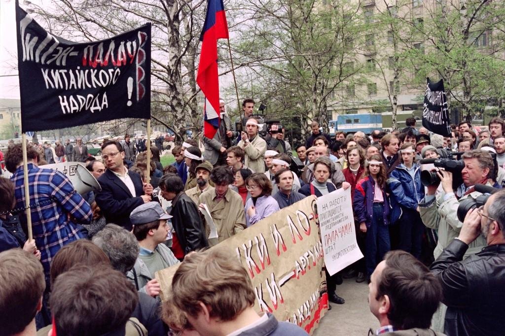Manifestantes russos se reuniram nesse domingo contra proposta de Putin
