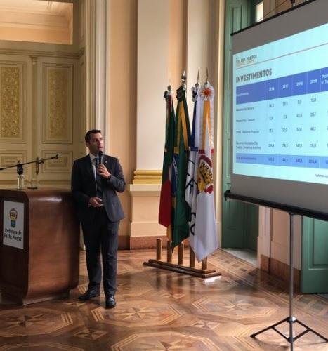 Busatto relatou que a prefeitura tamb&eacute;m enfrenta o aumento do d&eacute;ficit previdenci&aacute;rio