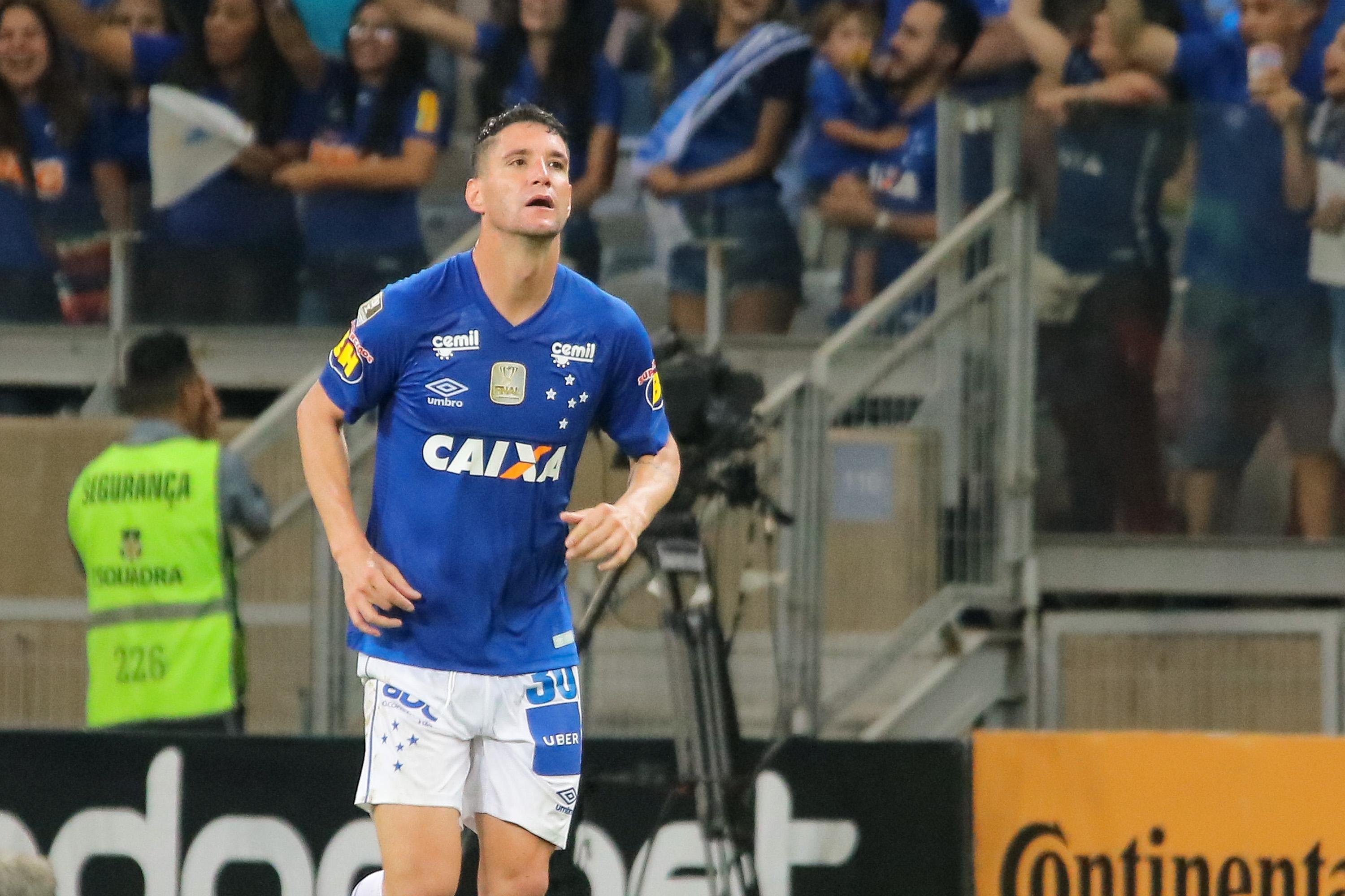 Thiago Neves trabalhou com Renato no Fluminense, mas caiu com o Cruzeiro na temporada passada