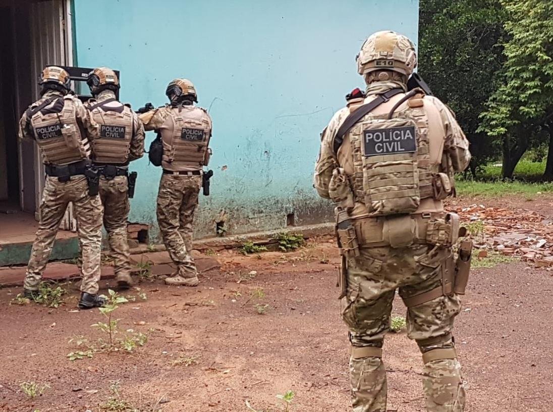 Organiza&ccedil;&atilde;o ligada ao tr&aacute;fico de drogas &eacute; alvo de a&ccedil;&atilde;o da Pol&iacute;cia Civil
