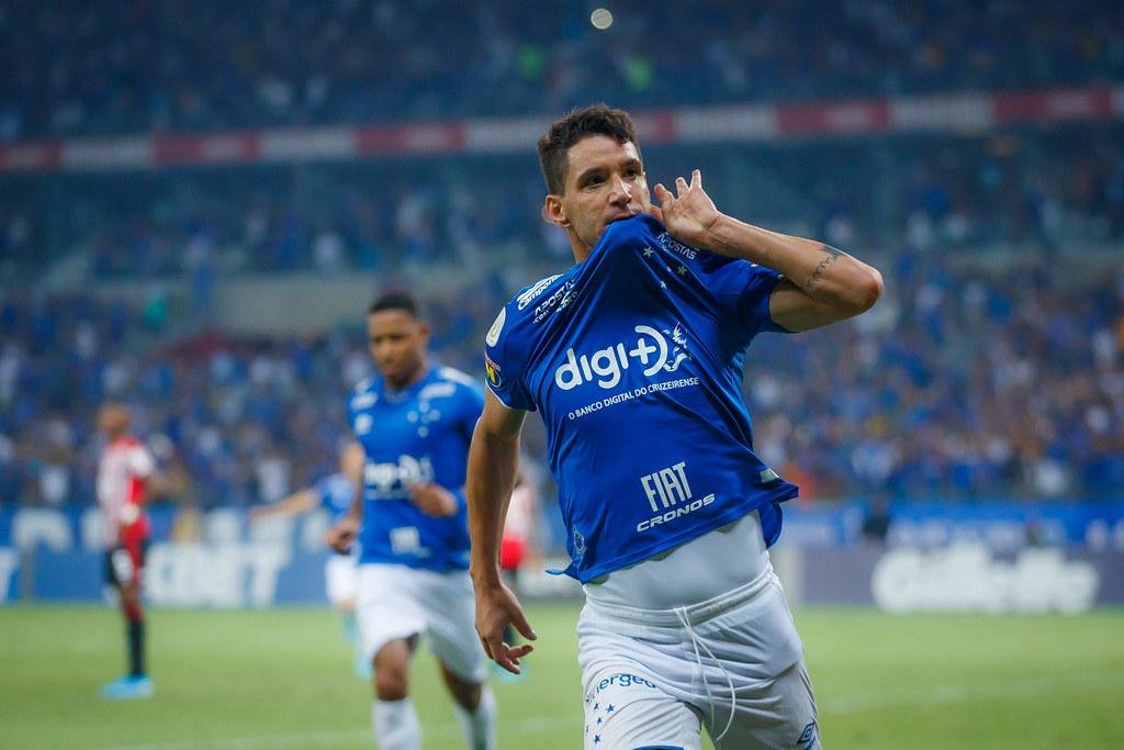 Renato Portaluppi gosta do meia, que ficou livre na manh&atilde; desta quarta-feira