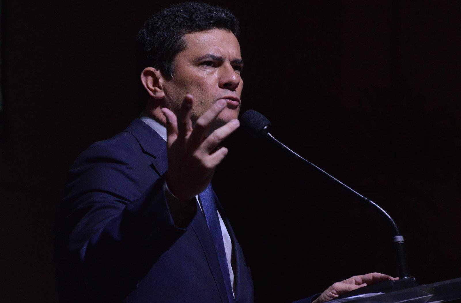 Moro ser&aacute; mantido como ministro da Justi&ccedil;a caso governo decida recriar Minist&eacute;rio da Seguran&ccedil;a P&uacute;blica