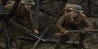 Dois jovens soldados britânicos são designados para atravessar o campo inimigo alemão