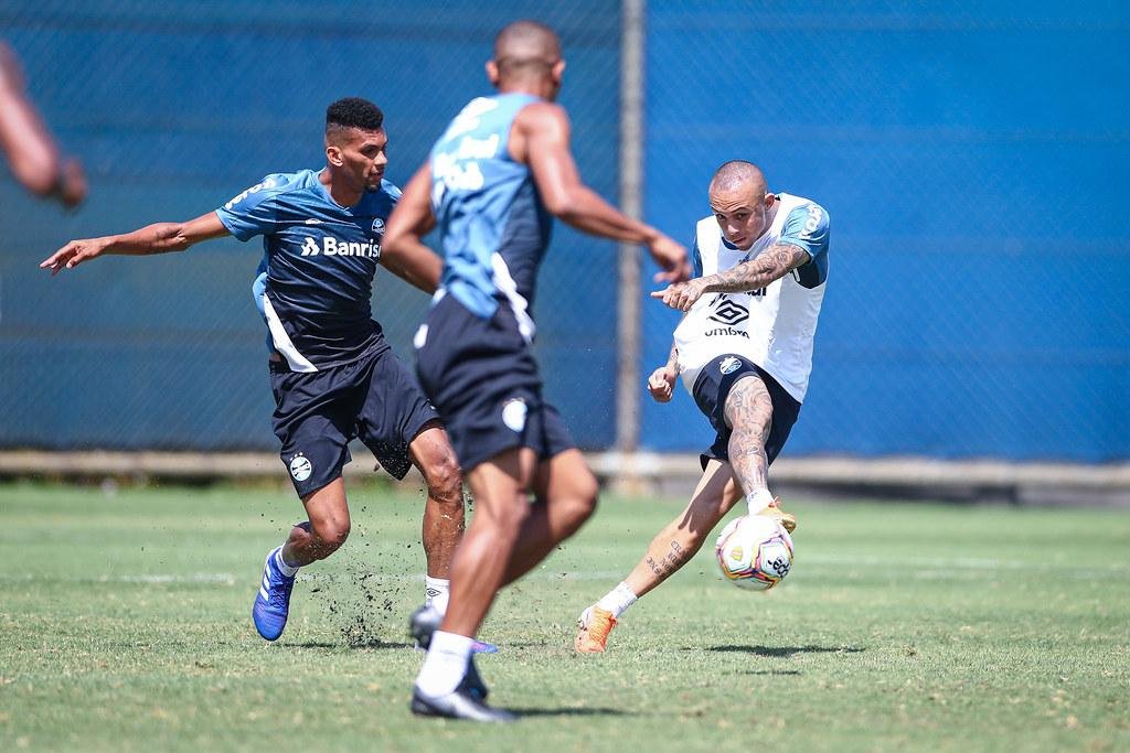 Gr&ecirc;mio deve entrar em campo com time misto contra o Brasil de Pelotas