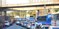 Pela proposta, veículos com placas de outros municípios pagariam pedágio para entrar em Porto Alegre